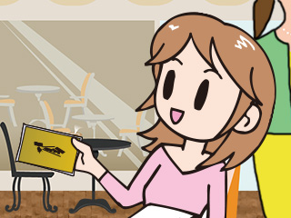ティッシュ配りをしている女性店員
